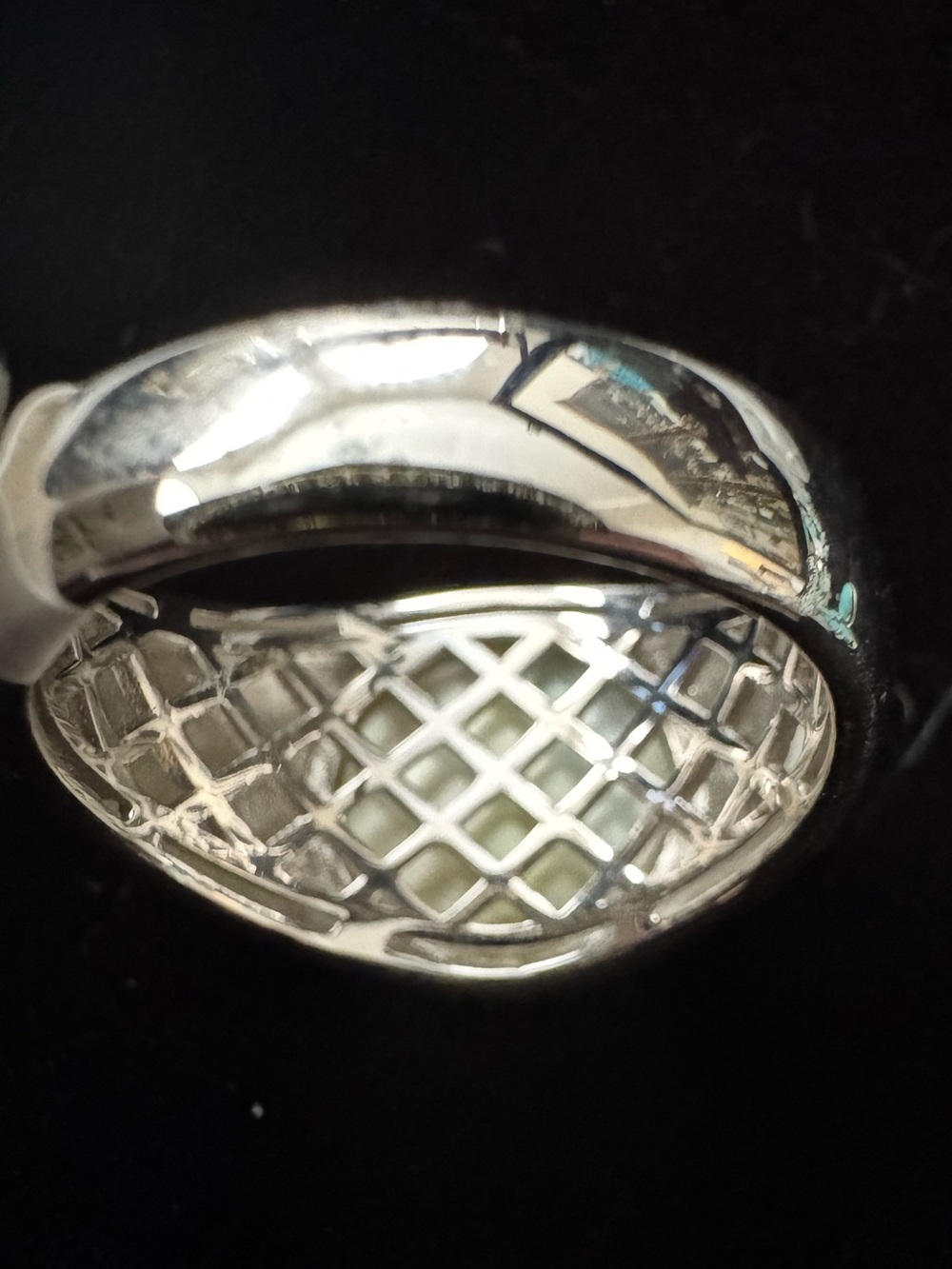 Elegant Yin Yang Black onyx & White‎ mother of pearl Ring worn by man or woman - Picture 6 of 6